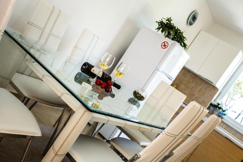 Apartments Mare & Mons Deluxe マリンスカ エクステリア 写真